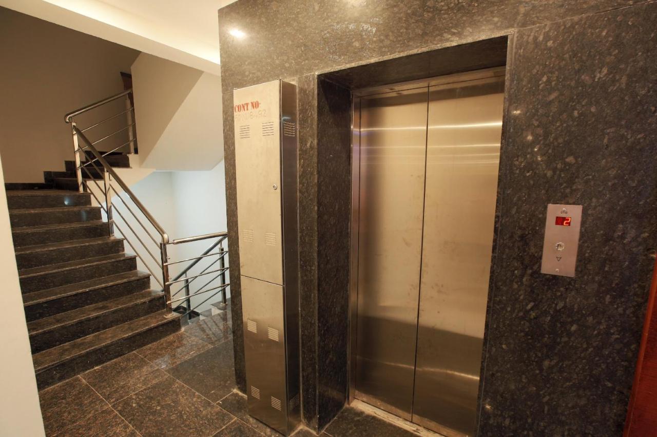 Hotel Ak International Ullāl Exteriér fotografie